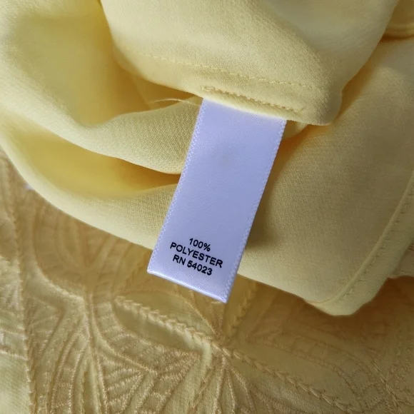 Banana Republic Embroidered Top Women’s Size Medium Yellow - Picture 7 of 7
